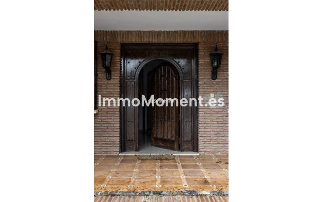 Resale - Detached villa - Inland  - Alhaurín el Grande Centro