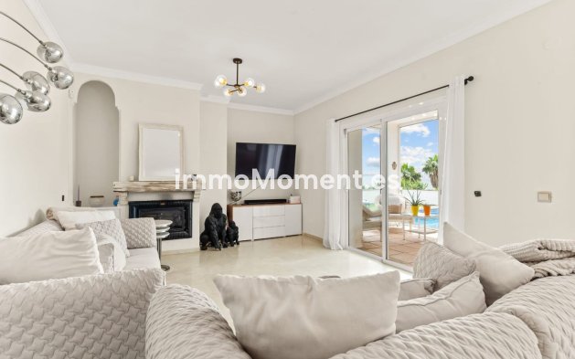 Resale - Detached villa - Estepona - Estepona Centro