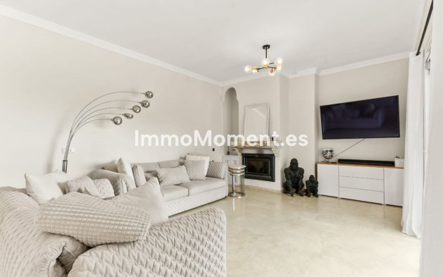 Resale - Detached villa - Estepona - Estepona Centro