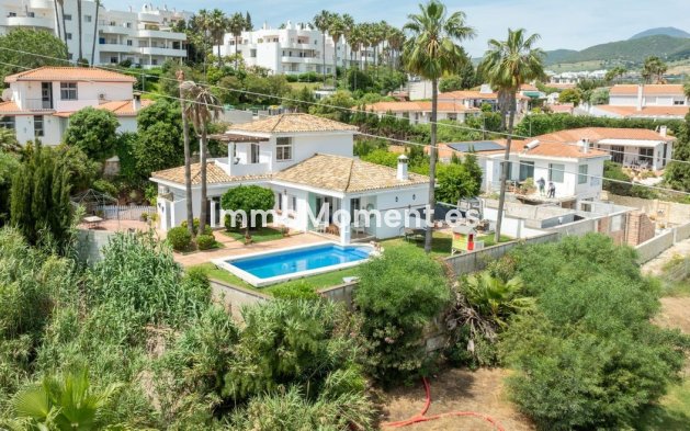 Resale - Detached villa - Estepona - Estepona Centro