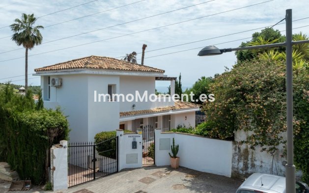 Resale - Detached villa - Estepona - Estepona Centro
