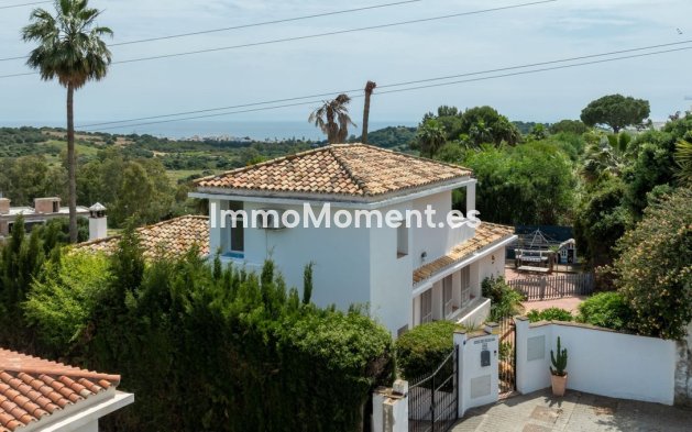 Resale - Detached villa - Estepona - Estepona Centro
