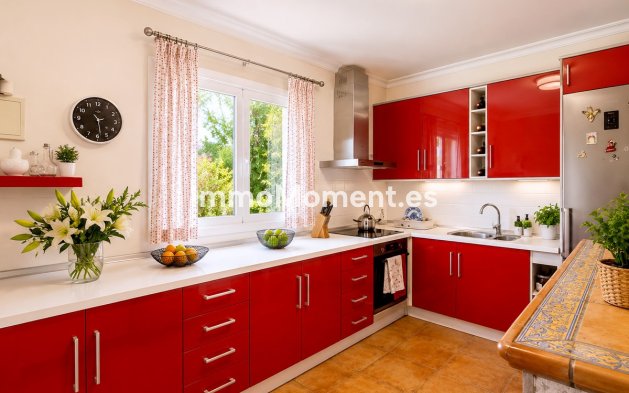 Resale - Country house - Estepona - Estepona Centro
