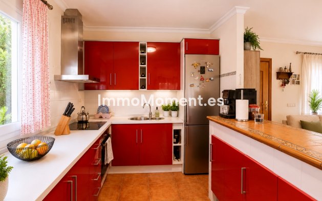 Resale - Country house - Estepona - Estepona Centro