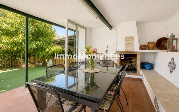 Resale - Country house - Estepona - Estepona Centro