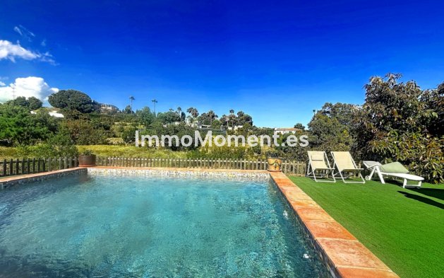Resale - Country house - Estepona - Estepona Centro