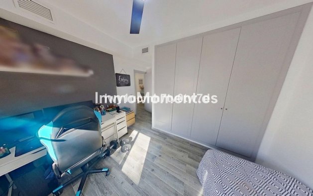 Bestaande woning - Vrijstaande villa - Binnenland  - Alhaurín de la Torre