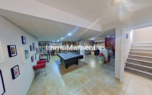 Bestaande woning - Vrijstaande villa - Binnenland  - Alhaurín de la Torre