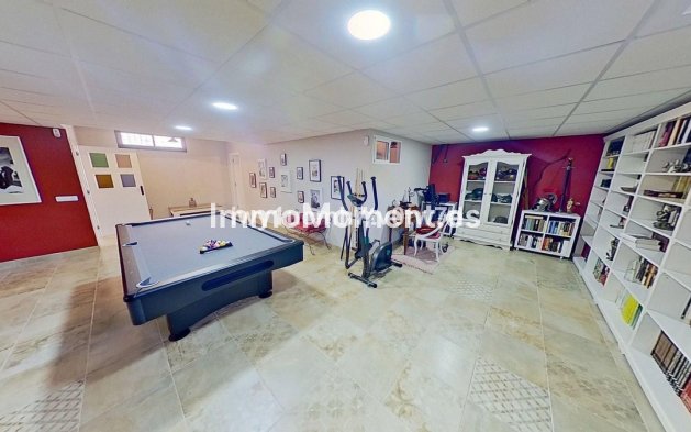 Bestaande woning - Vrijstaande villa - Binnenland  - Alhaurín de la Torre