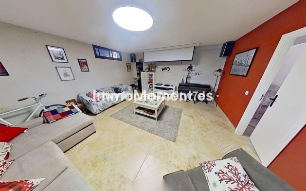 Bestaande woning - Vrijstaande villa - Binnenland  - Alhaurín de la Torre