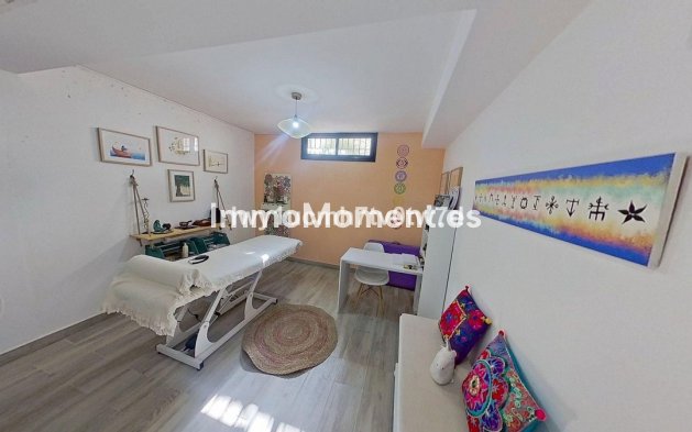 Bestaande woning - Vrijstaande villa - Binnenland  - Alhaurín de la Torre
