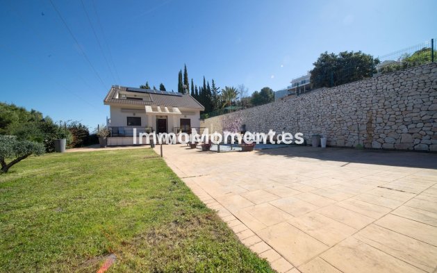 Bestaande woning - Vrijstaande villa - Binnenland  - Alhaurín de la Torre