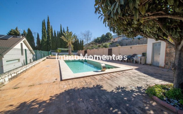 Bestaande woning - Vrijstaande villa - Binnenland  - Alhaurín de la Torre
