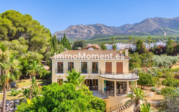 Resale - Detached villa - Inland  - Alhaurín el Grande Centro