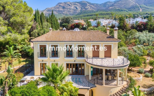 Resale - Detached villa - Inland  - Alhaurín el Grande Centro