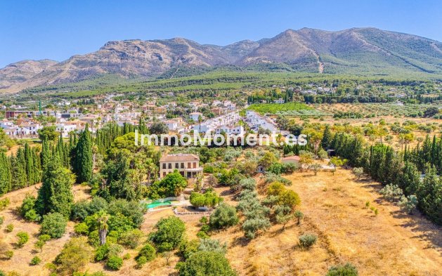 Resale - Detached villa - Inland  - Alhaurín el Grande Centro