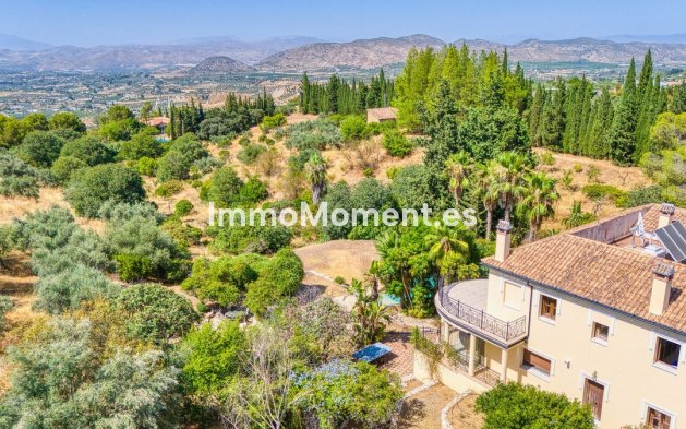 Resale - Detached villa - Inland  - Alhaurín el Grande Centro
