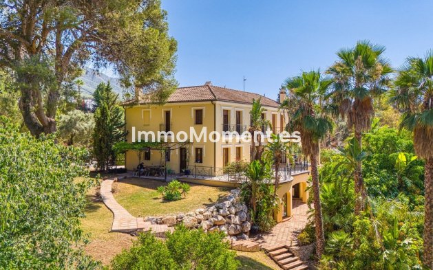 Resale - Detached villa - Inland  - Alhaurín el Grande Centro