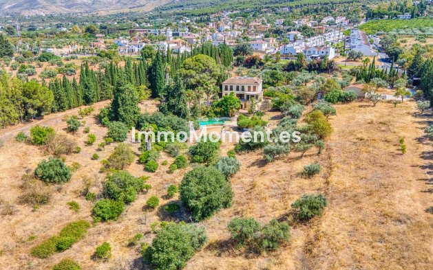 Resale - Detached villa - Inland  - Alhaurín el Grande Centro