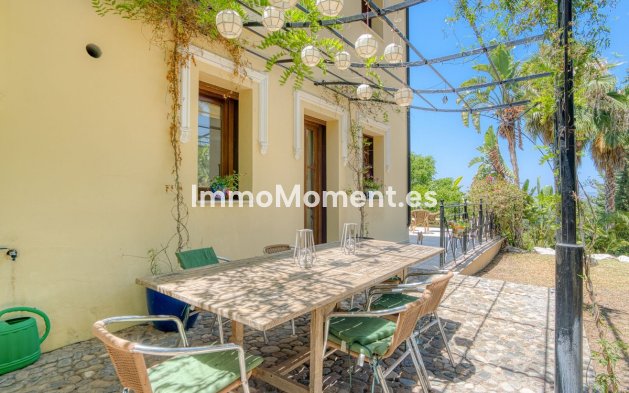 Resale - Detached villa - Inland  - Alhaurín el Grande Centro