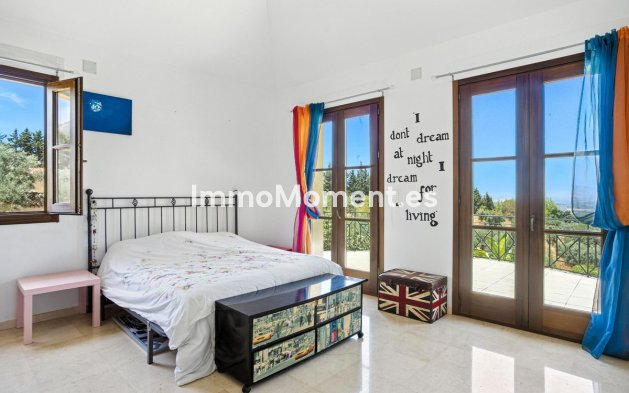 Resale - Detached villa - Inland  - Alhaurín el Grande Centro