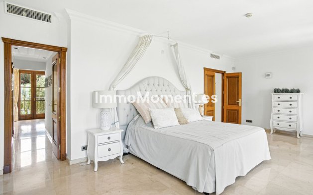 Resale - Detached villa - Inland  - Alhaurín el Grande Centro