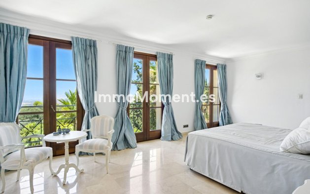 Resale - Detached villa - Inland  - Alhaurín el Grande Centro