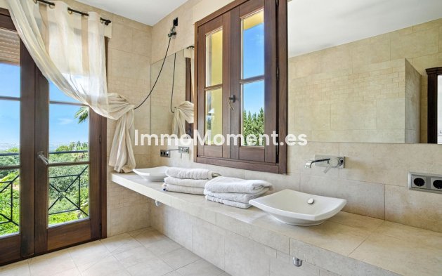 Resale - Detached villa - Inland  - Alhaurín el Grande Centro