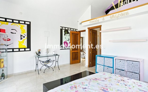 Resale - Detached villa - Inland  - Alhaurín el Grande Centro