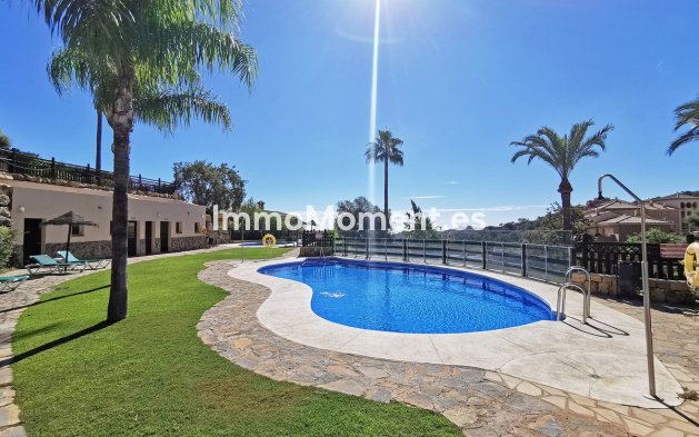 Resale - Apartment - Marbella - La Mairena