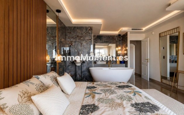 Wiederverkauf - Wohnung - Marbella - Elviria