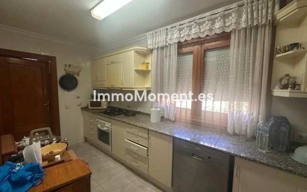 Bestaande woning - Vrijstaande villa - Torrevieja - Torrevieja Centro