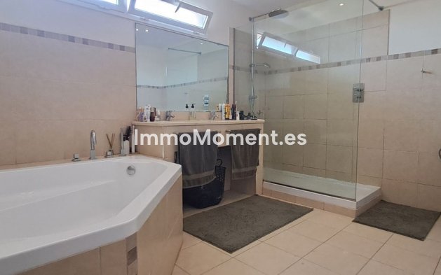 Wiederverkauf - Freistehende Villa - Marbella - Marbella Centro