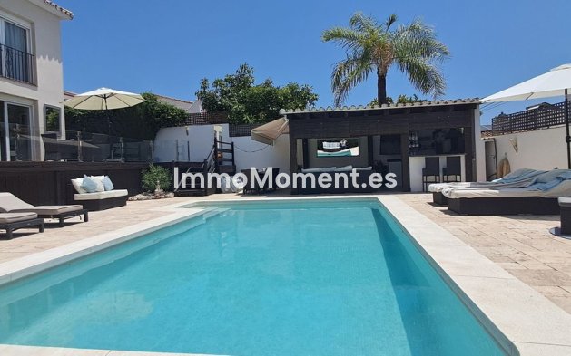 Wiederverkauf - Freistehende Villa - Marbella - Marbella Centro