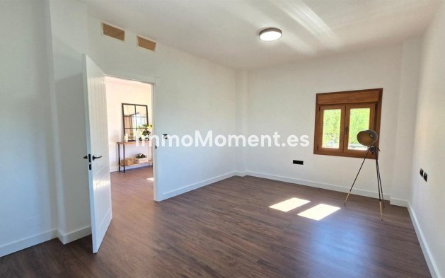Reventa - Villa independiente - Málaga - Limonar