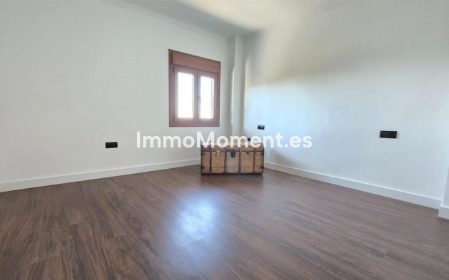 Reventa - Villa independiente - Málaga - Limonar