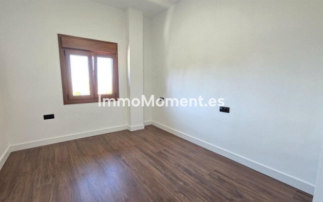 Reventa - Villa independiente - Málaga - Limonar