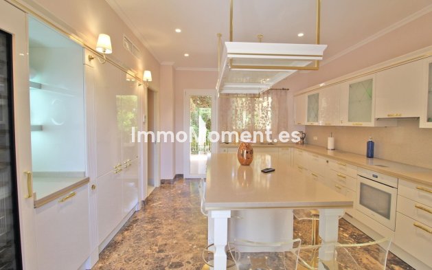 Wiederverkauf - Freistehende Villa - Marbella - Bahía de Marbella