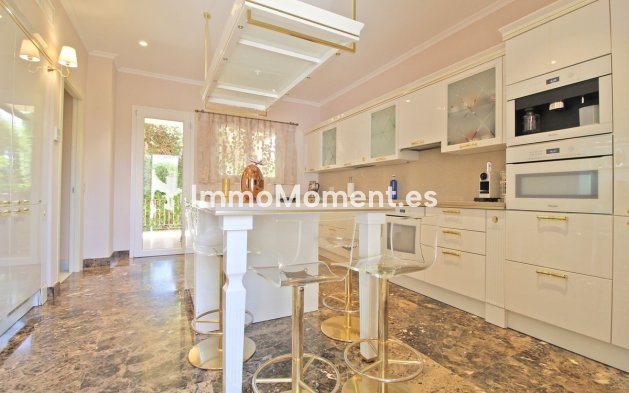 Wiederverkauf - Freistehende Villa - Marbella - Bahía de Marbella
