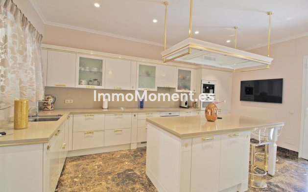 Wiederverkauf - Freistehende Villa - Marbella - Bahía de Marbella