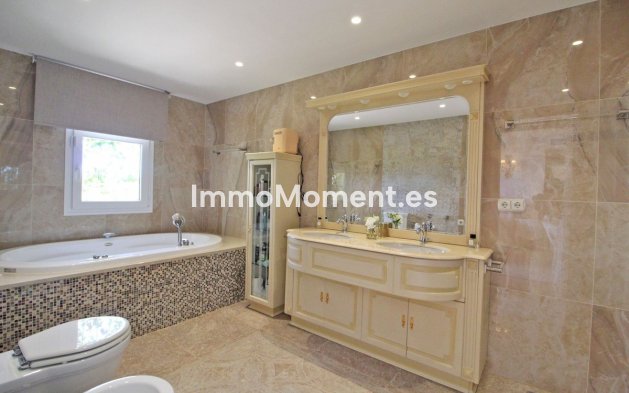 Wiederverkauf - Freistehende Villa - Marbella - Bahía de Marbella