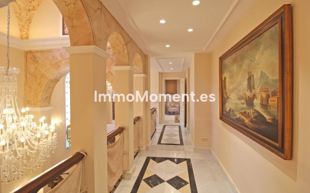 Wiederverkauf - Freistehende Villa - Marbella - Bahía de Marbella