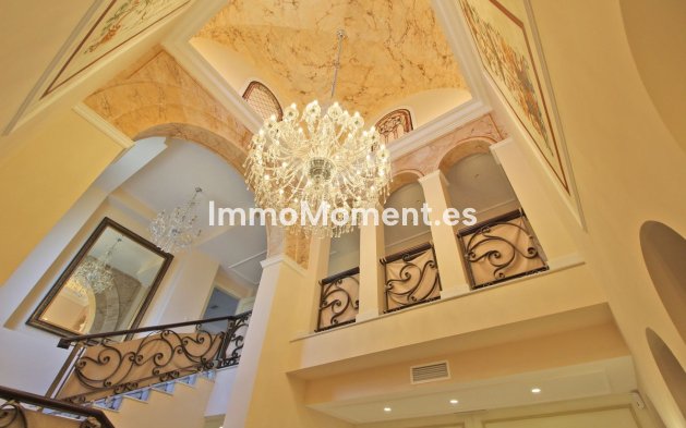 Wiederverkauf - Freistehende Villa - Marbella - Bahía de Marbella