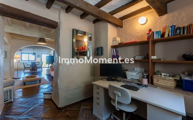 Resale - Country house - Inland  - Alhaurín el Grande Centro