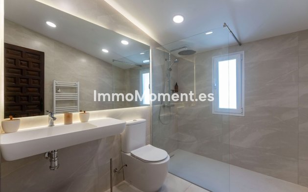 Resale - Country house - Inland  - Alhaurín el Grande Centro