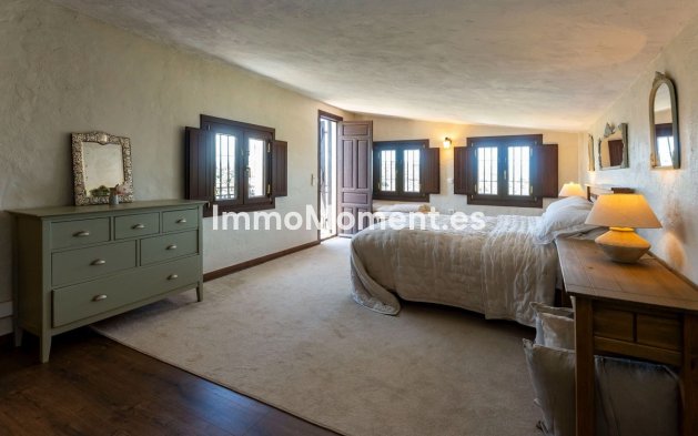 Resale - Country house - Inland  - Alhaurín el Grande Centro