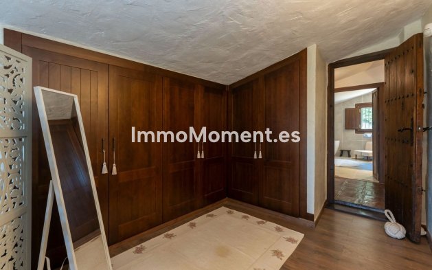 Resale - Country house - Inland  - Alhaurín el Grande Centro