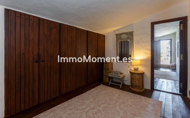 Resale - Country house - Inland  - Alhaurín el Grande Centro