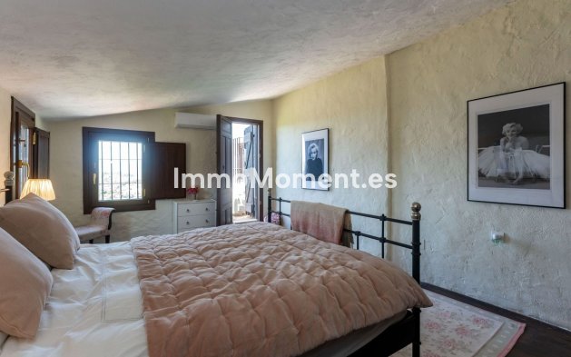 Resale - Country house - Inland  - Alhaurín el Grande Centro