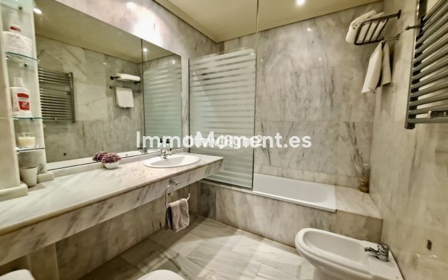 Resale - Apartment - Fuengirola - Fuengirola Centro